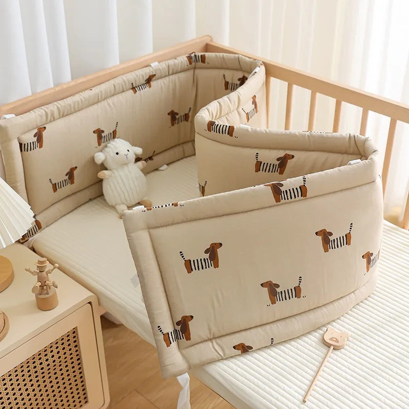 TOUR DE LIT Bébé-peluche
