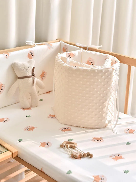 TOUR DE LIT Bébé-peluche